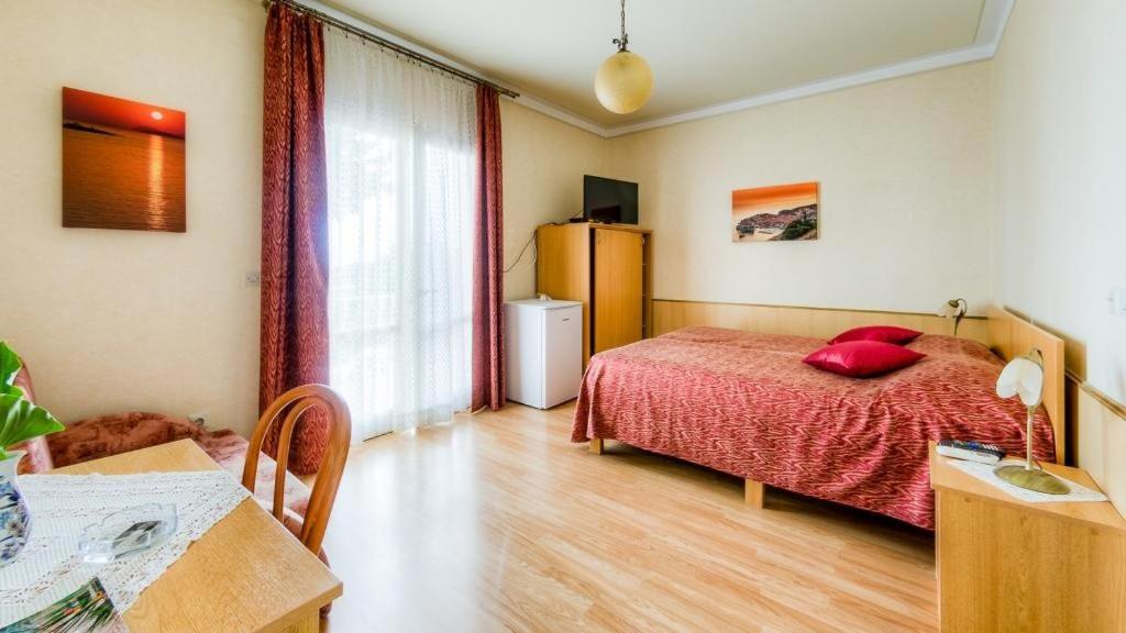 Guest House Villa Nina Mlini Extérieur photo